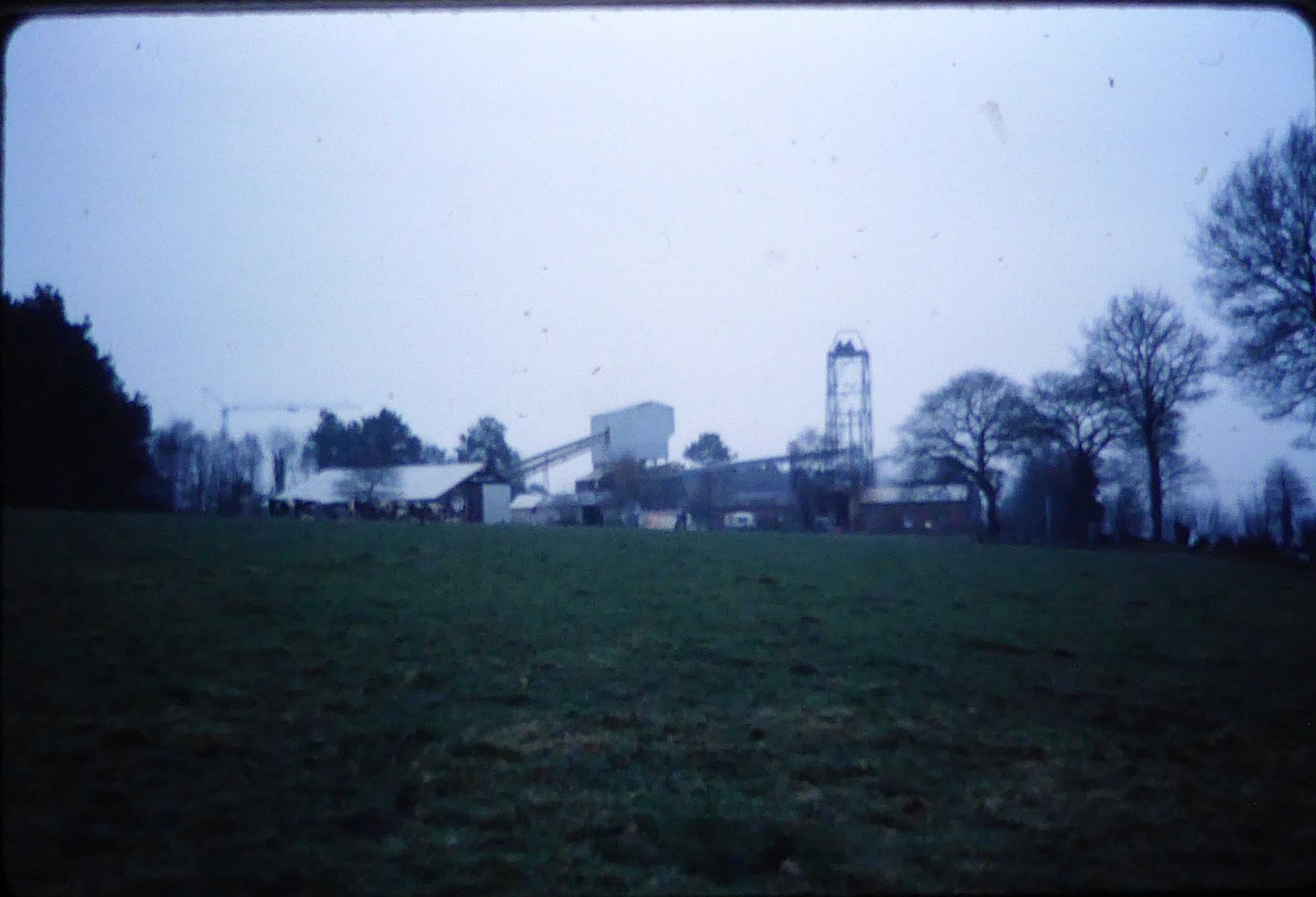 07 1977 a 09 1980 11
