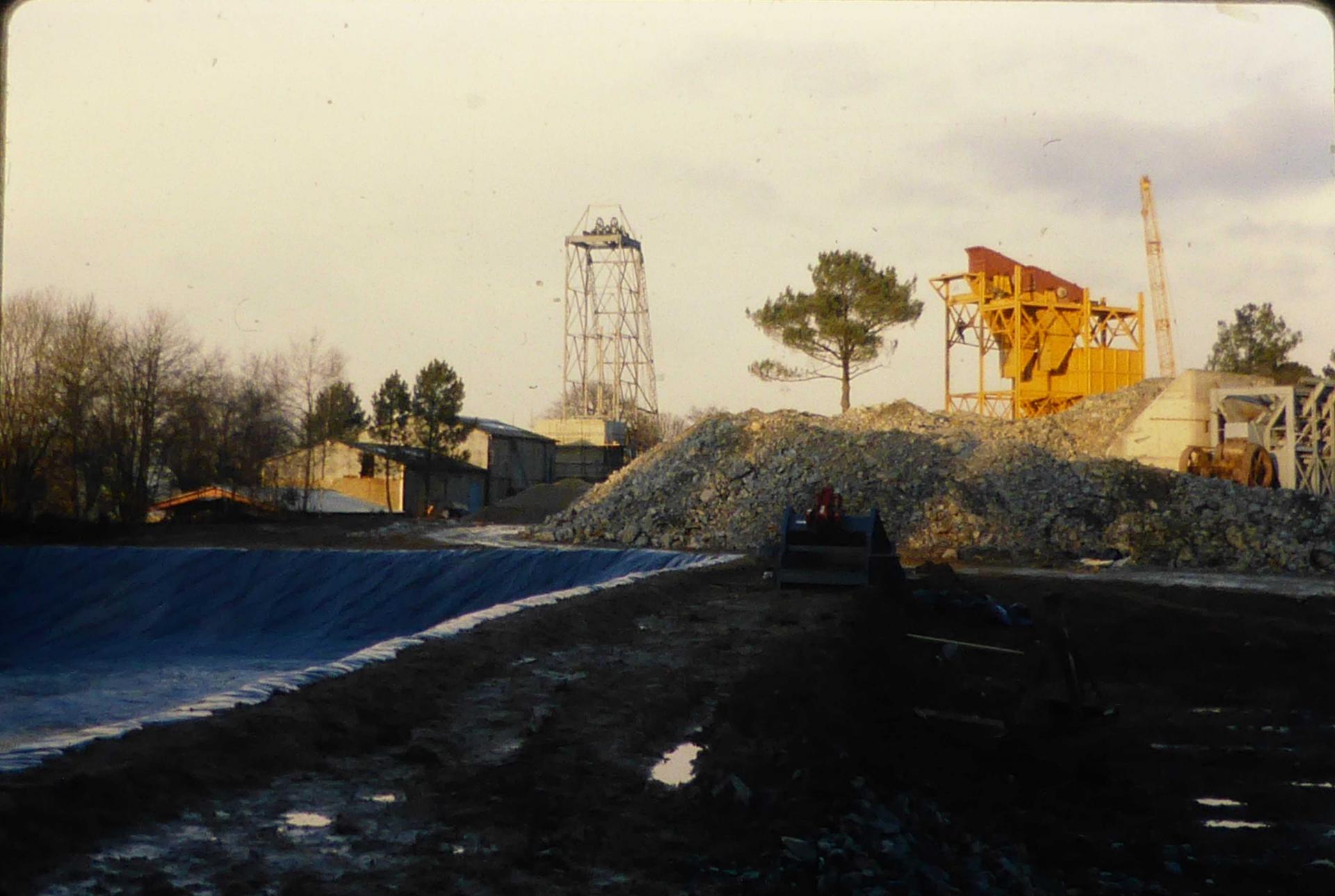 07 1977 a 09 1980 32