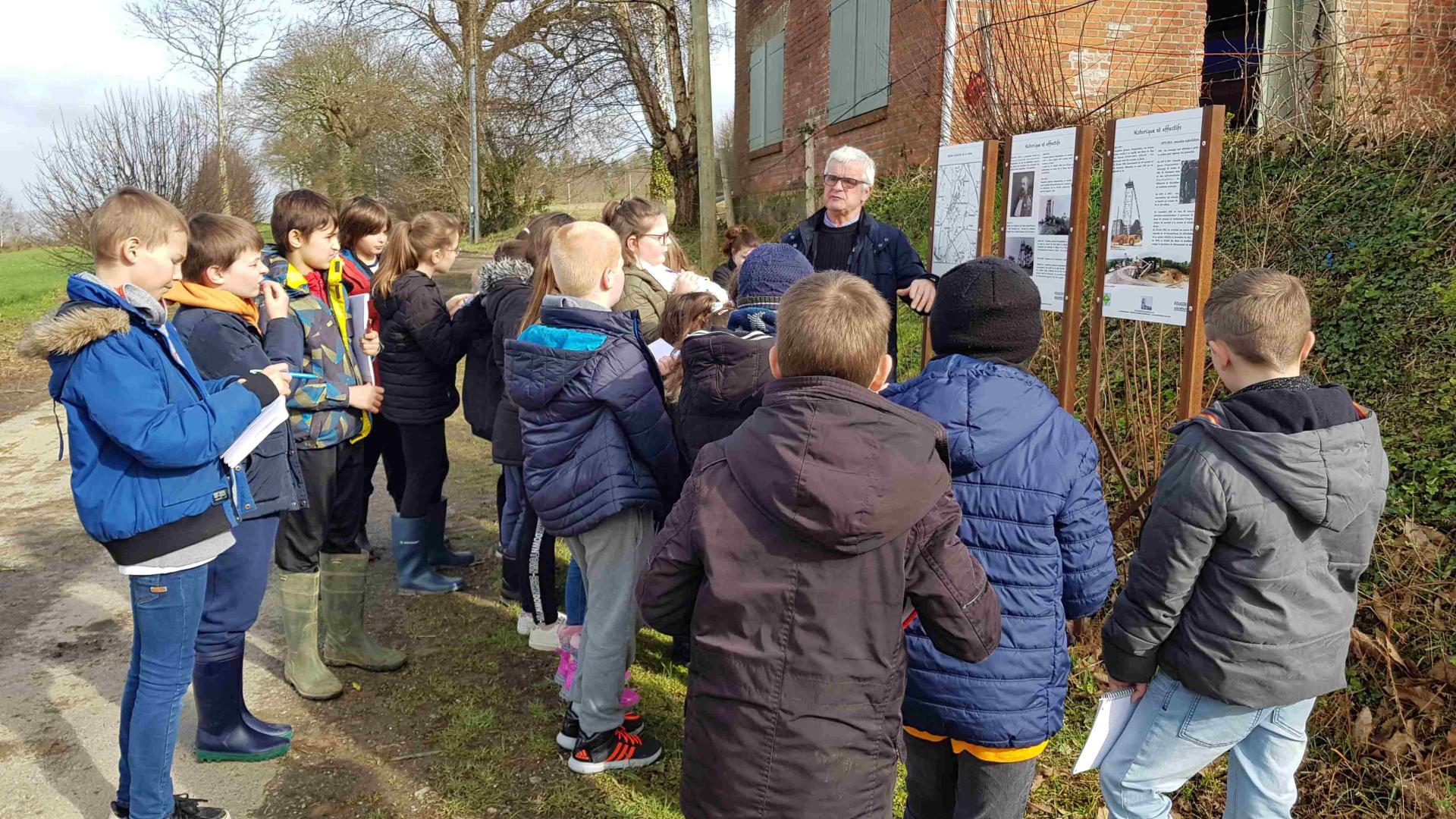 Au pied du chevalement 1