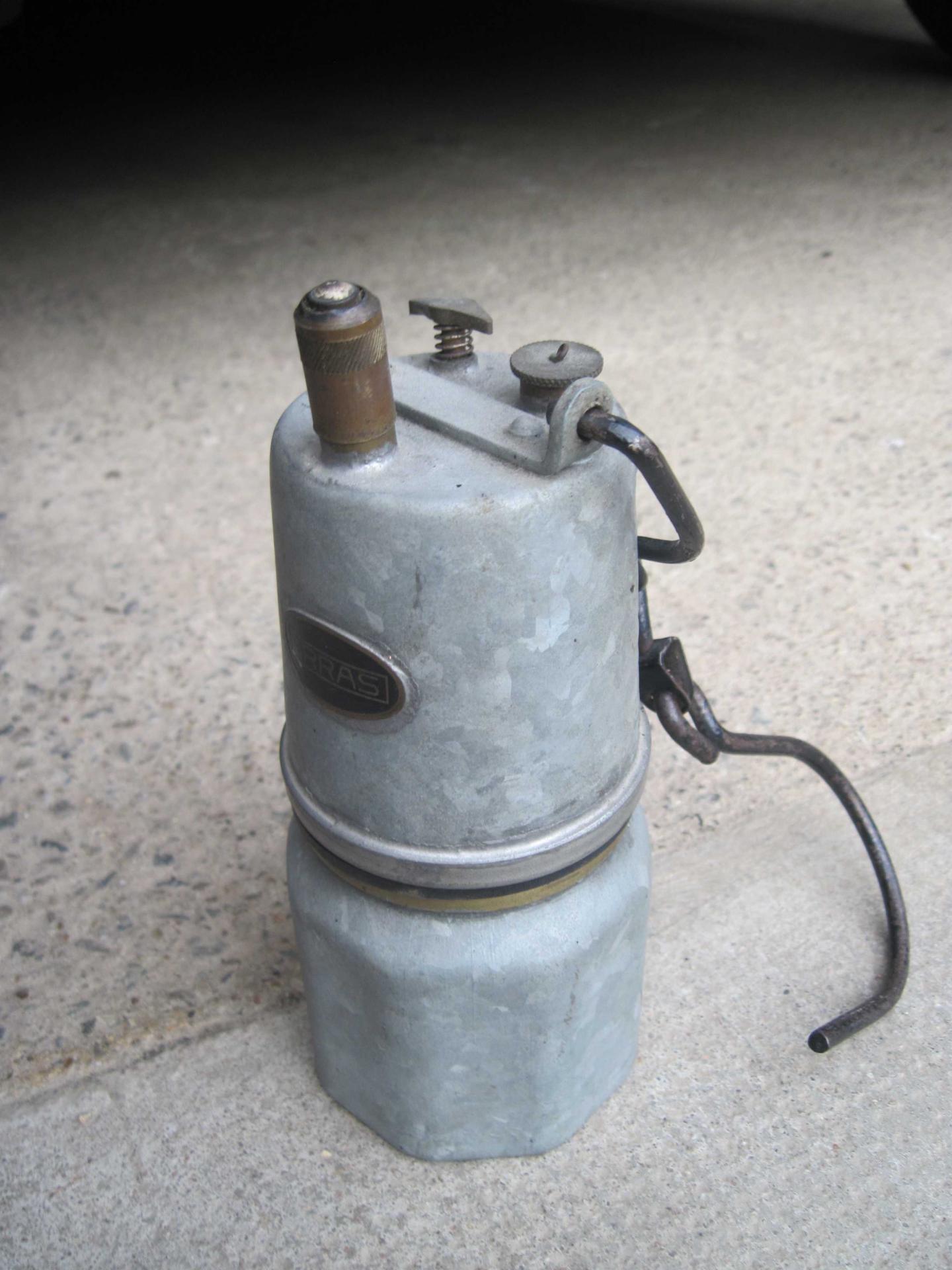 Lampe acetylene carbure 